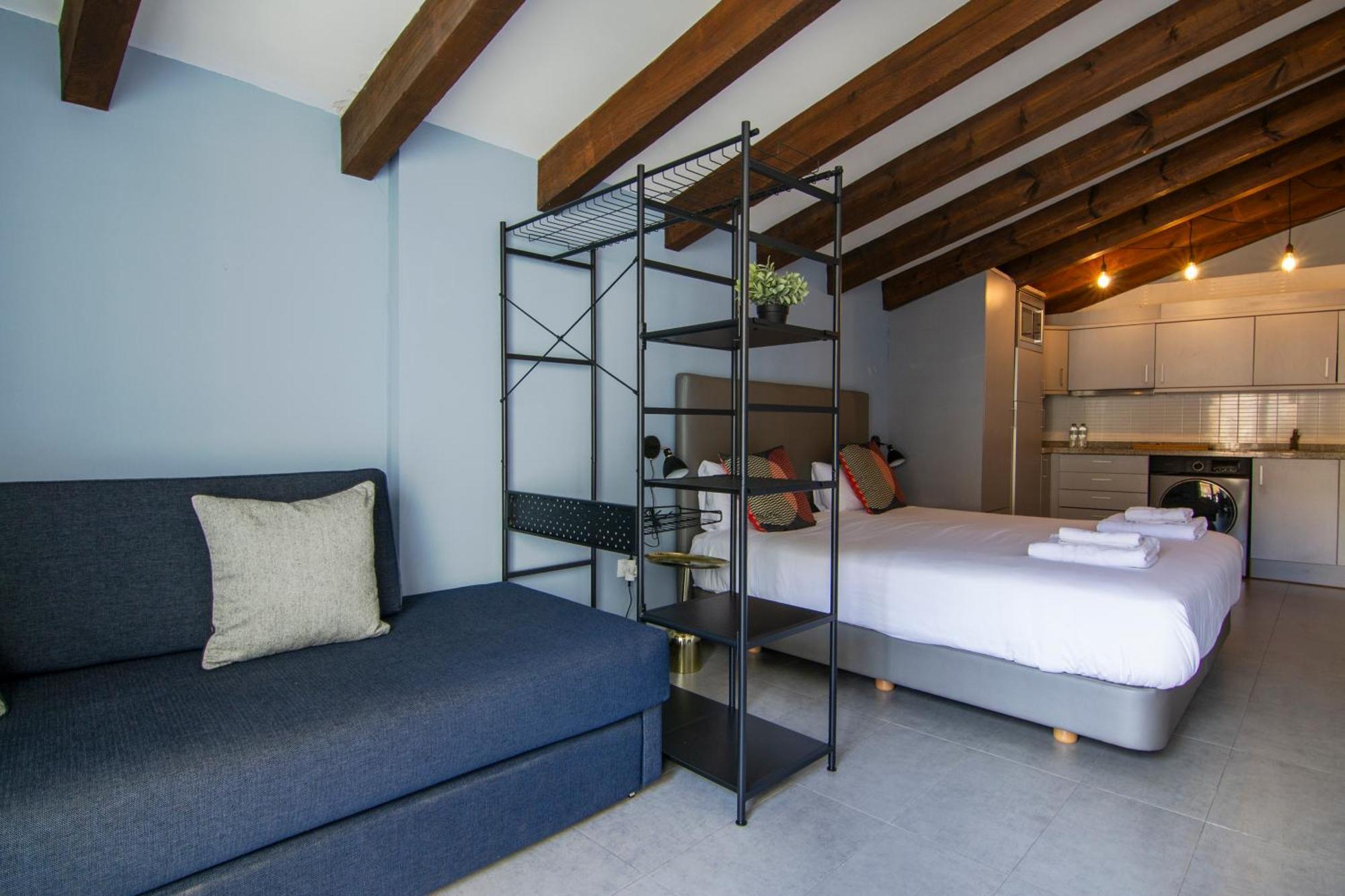 Welcomer Apartments บาเลนเซีย ภายนอก รูปภาพ