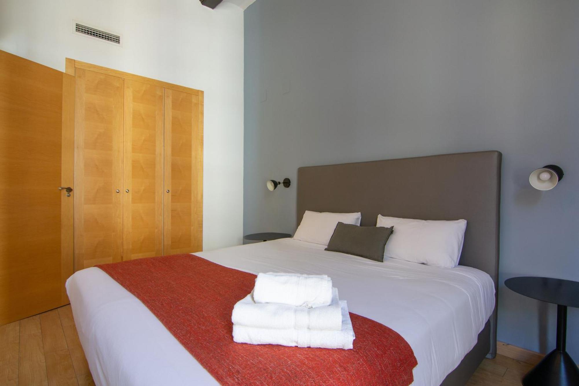 Welcomer Apartments บาเลนเซีย ภายนอก รูปภาพ