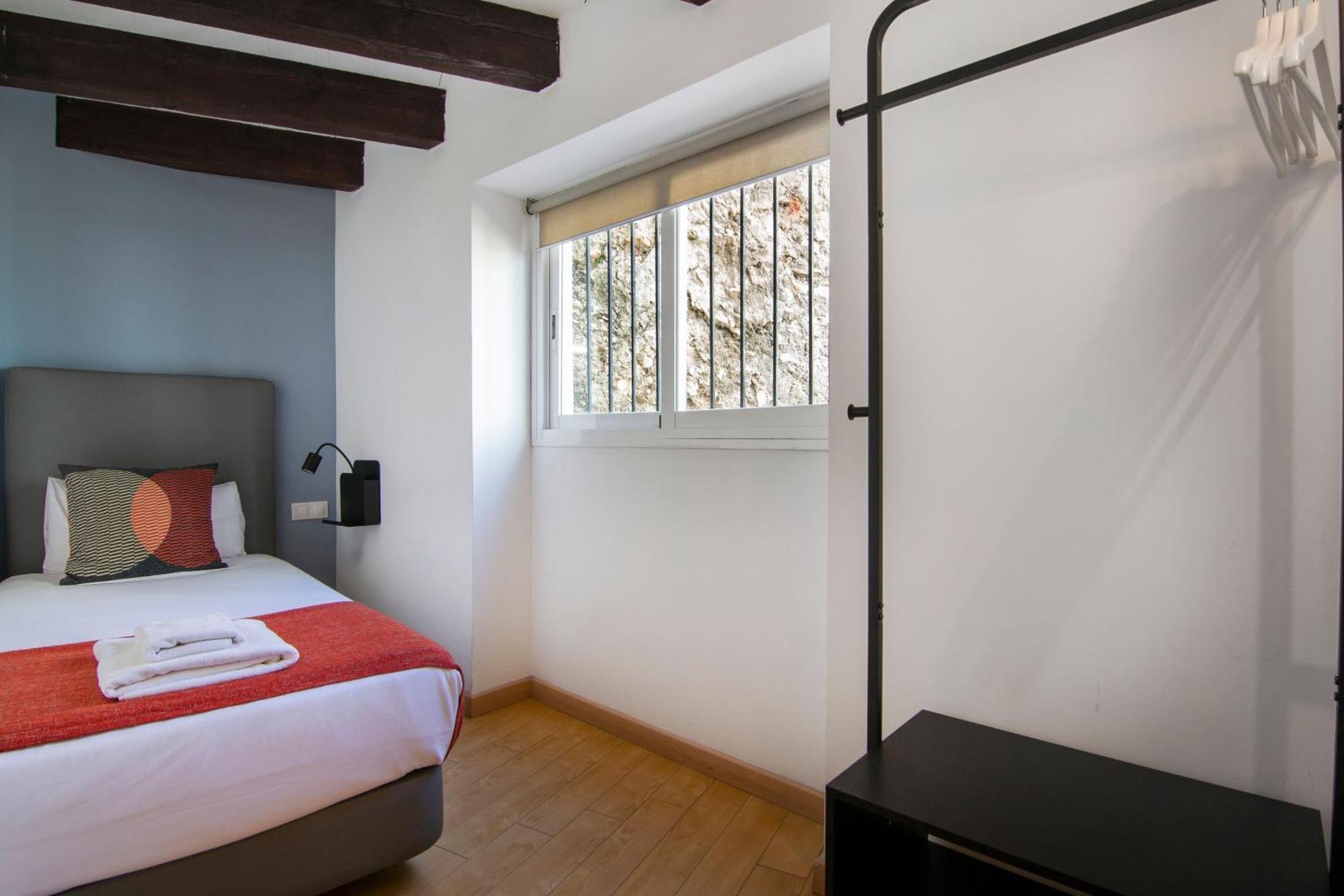 Welcomer Apartments บาเลนเซีย ภายนอก รูปภาพ