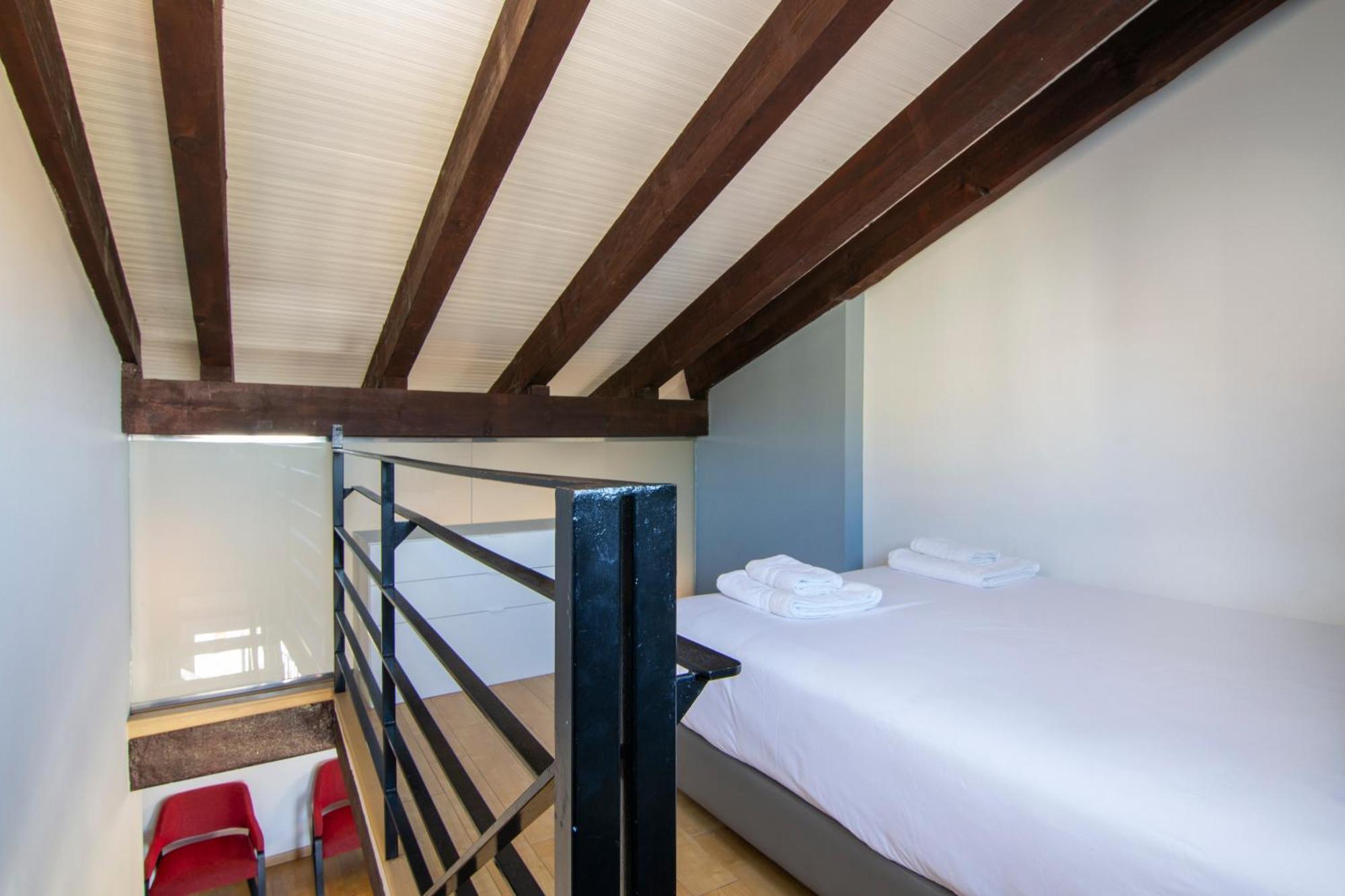 Welcomer Apartments บาเลนเซีย ภายนอก รูปภาพ