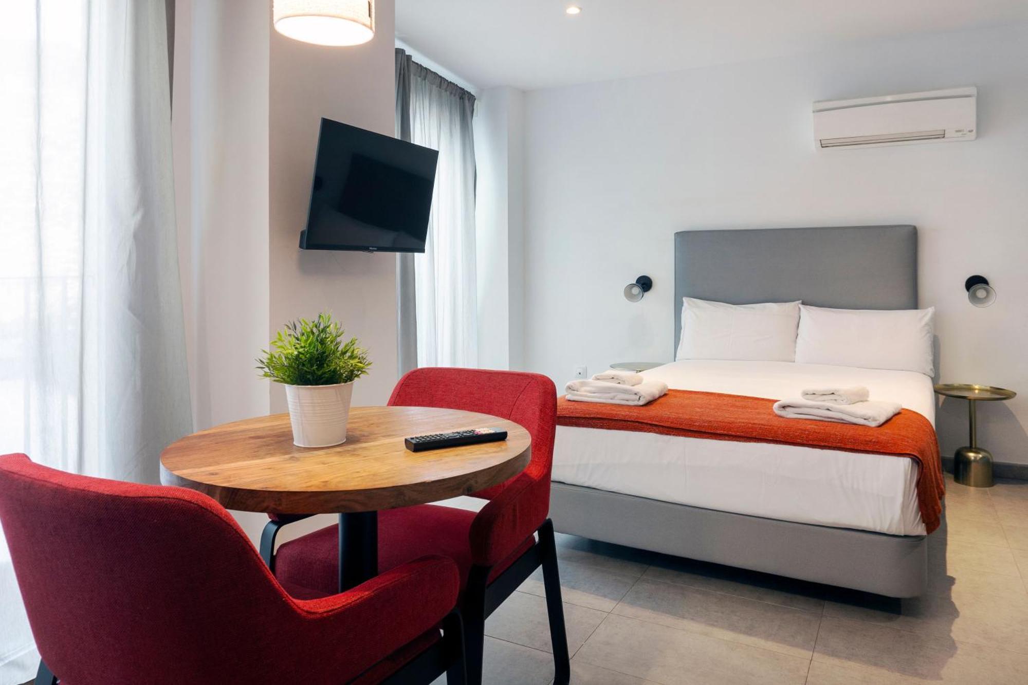 Welcomer Apartments บาเลนเซีย ภายนอก รูปภาพ