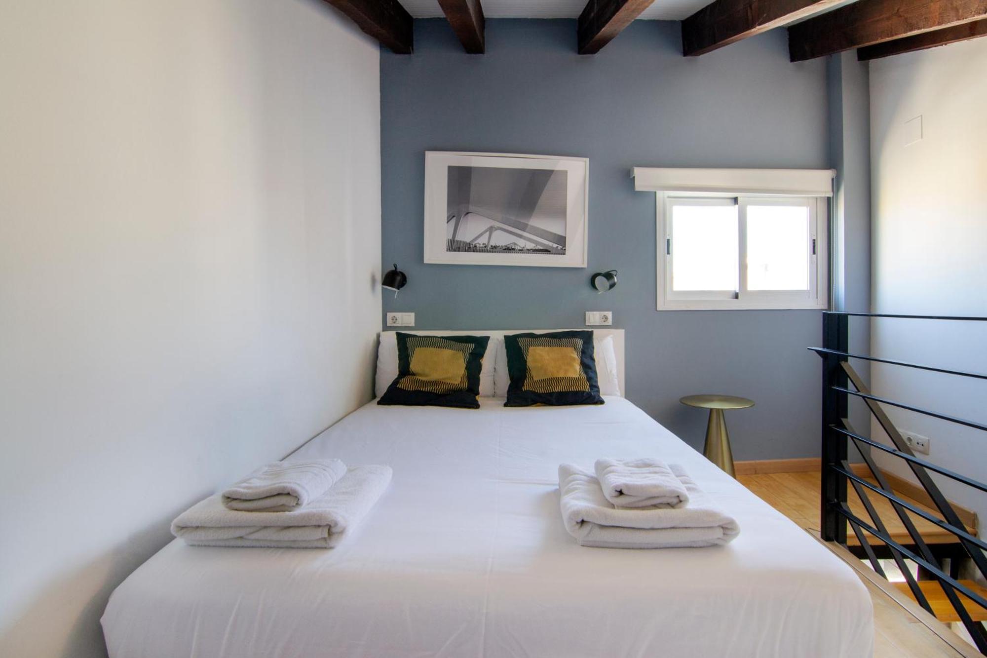 Welcomer Apartments บาเลนเซีย ภายนอก รูปภาพ