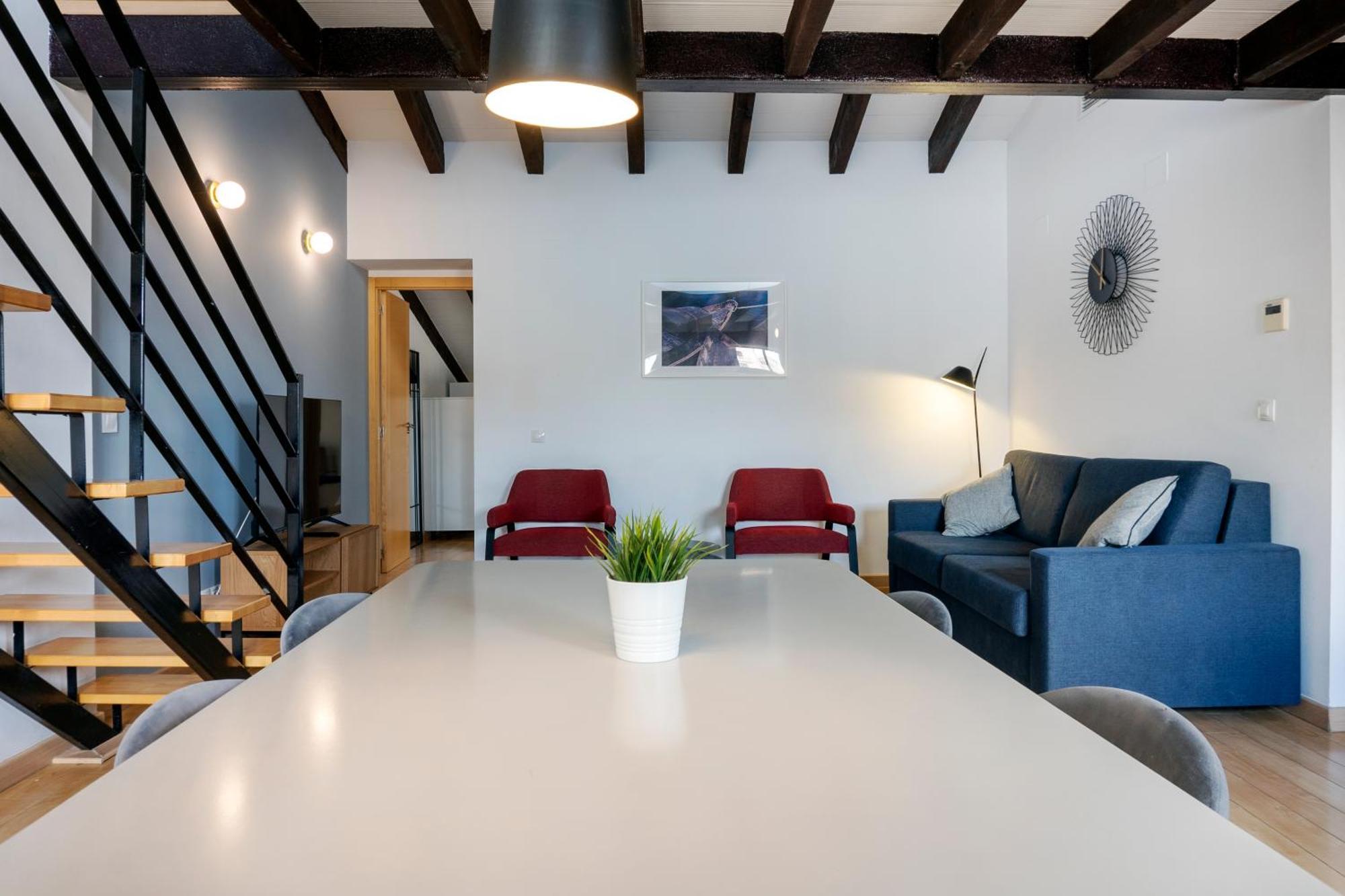 Welcomer Apartments บาเลนเซีย ภายนอก รูปภาพ